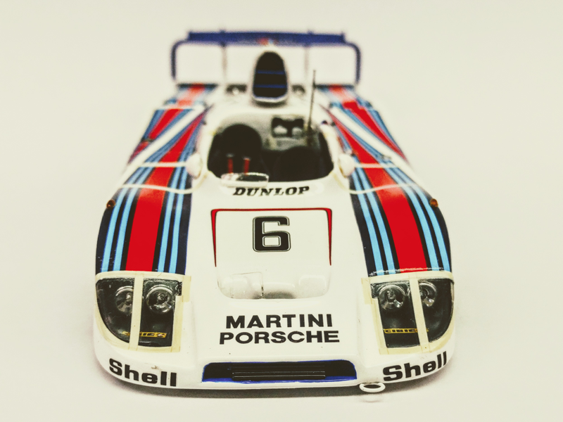 Illustration for article titled Teutonic Tuesday: Have a Martini and count along with me, 934, 935, 936...